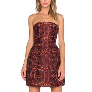 Alice + Olivia Nikki Structured Strapless Dress